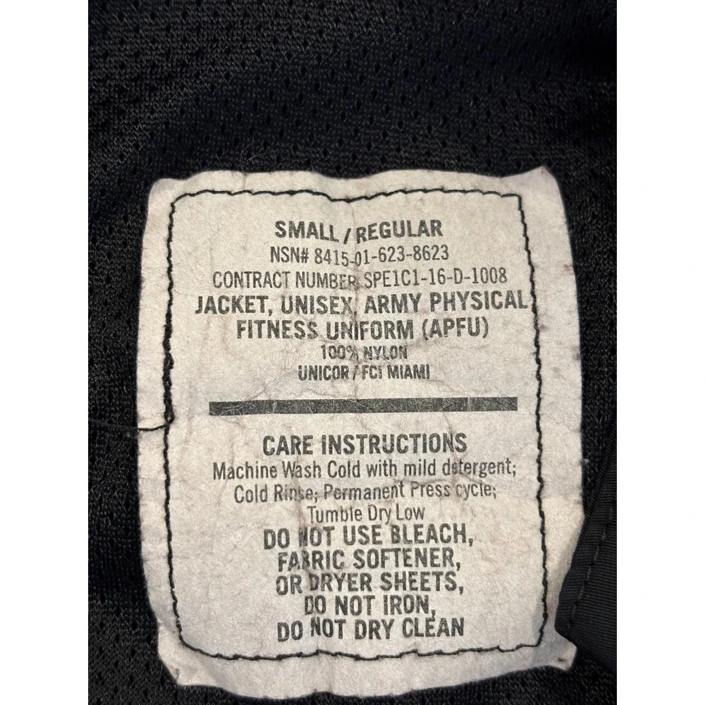 US Army APFU Physical Fitness Uniform Jacket Black Small Regular Windbreaker